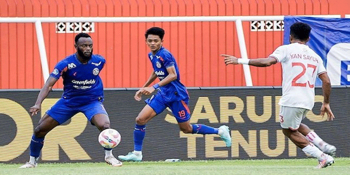 Arema FC Bangkit Dari Ketertinggalan, Menang Dramatis 3-1 Atas Malut United