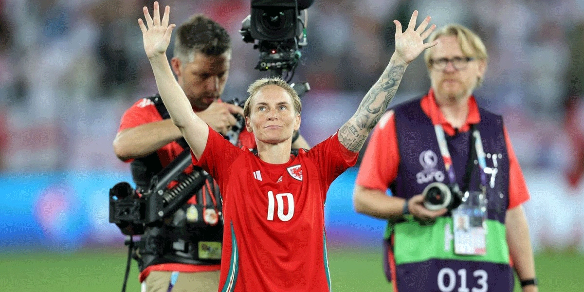 Jess Fishlock Menutup Karier dari Wales dengan Kekalahan 2-1 dari Australia Jess Fishlock Menutup Karier dari Wales dengan Kekalahan 2-1 dari Australia
