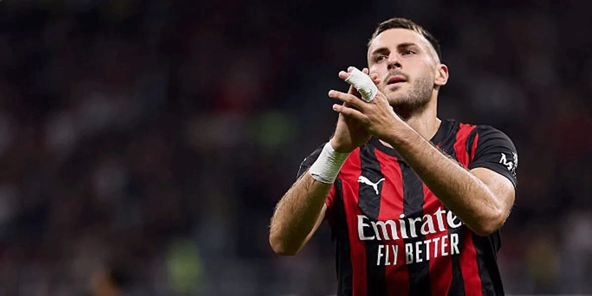 Santiago Gimenez Akui Bermain Sambil Menahan Rasa Sakit